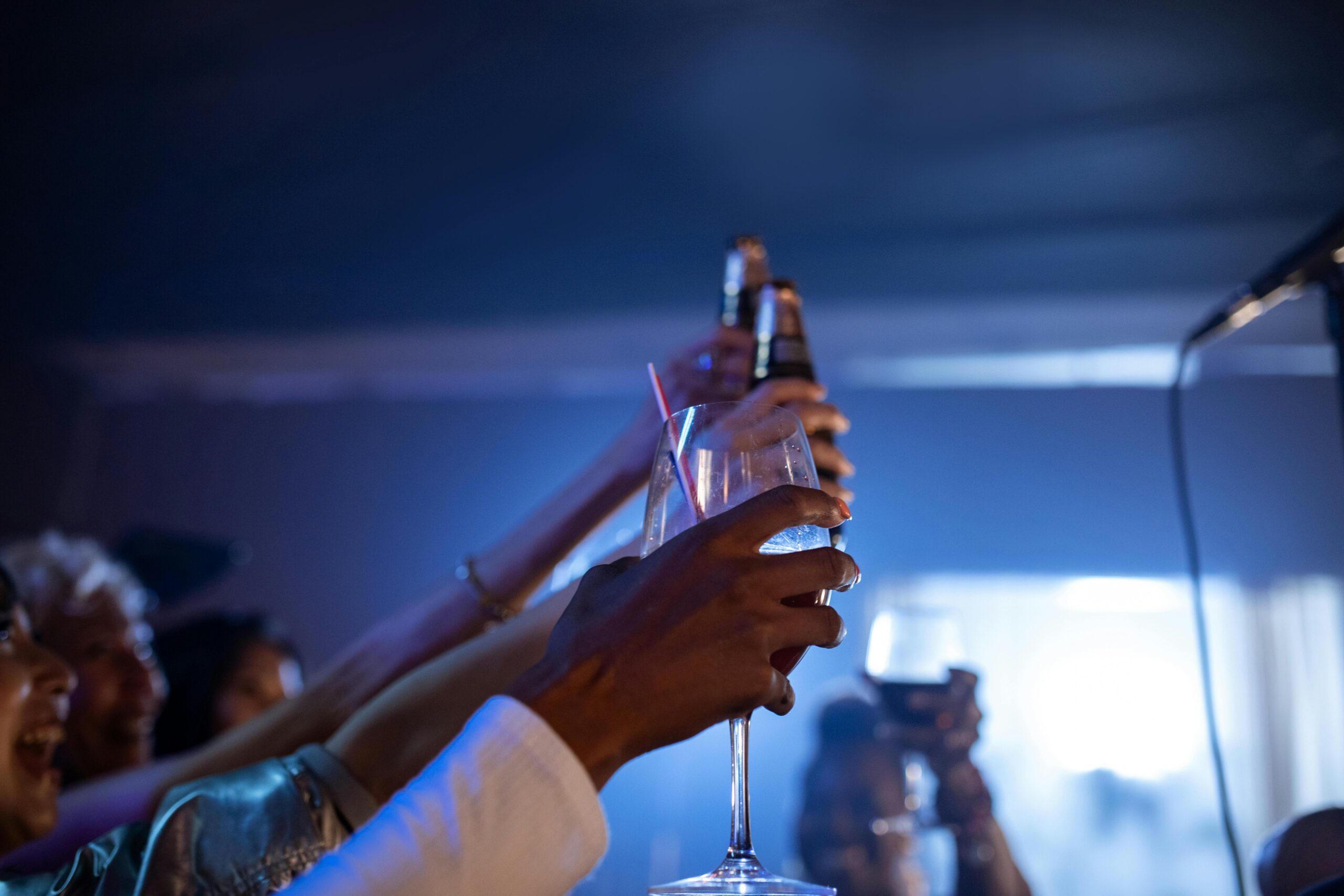 Alkohol zasahuje imunitu, mozog aj srdce. Odborníci vysvetlili, čo sa dá ešte napraviť